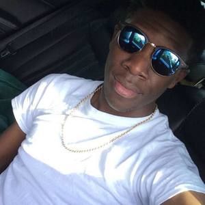 Meet your Posher, Emmanuel